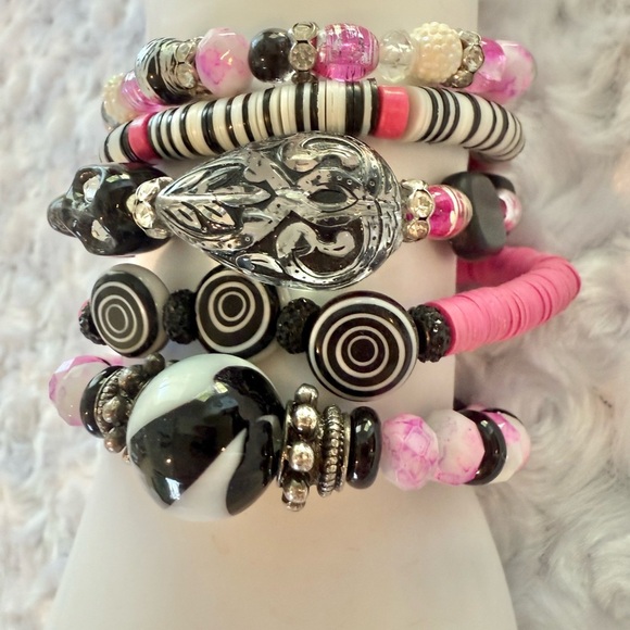 Pink and Black Handmade Beaded Bracelet Set - Picture 3 of 5